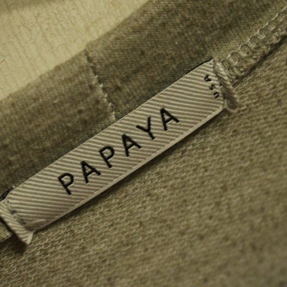 PAPAYA| army green crop top, "It's all good" - Picture 2 of 3